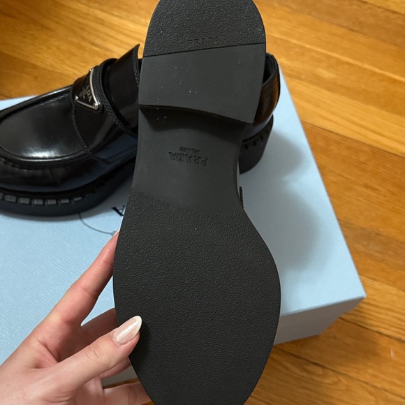 Prada Black Leather Loafers Logo Classic Chunky Sole Size 38 / US 8 - Picture 2 of 4